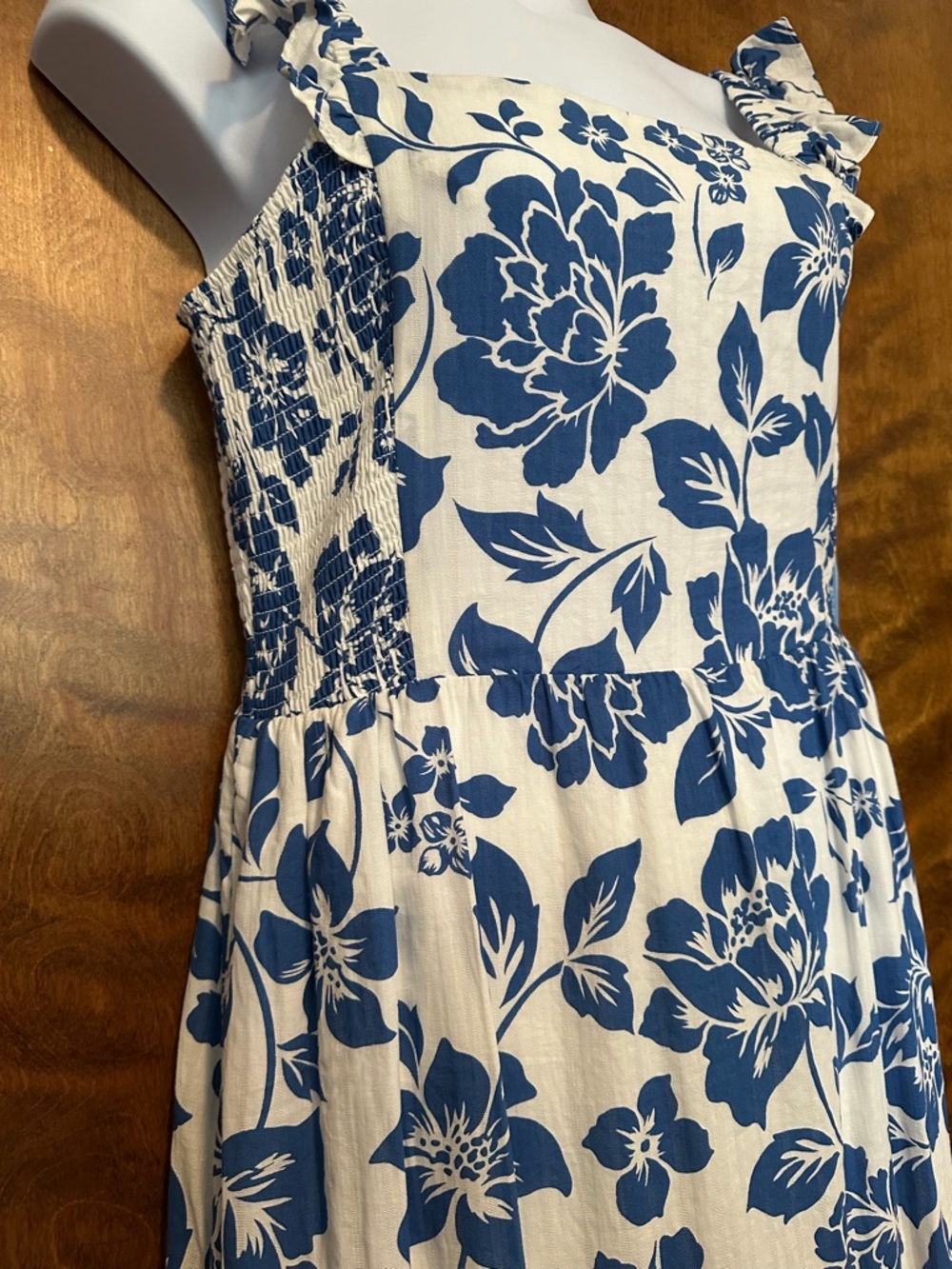 Draper James Floral Jacquard Flutter Sleeve Midi Dress Womens L Blue & Ivory NWT - Picture 8 of 16
